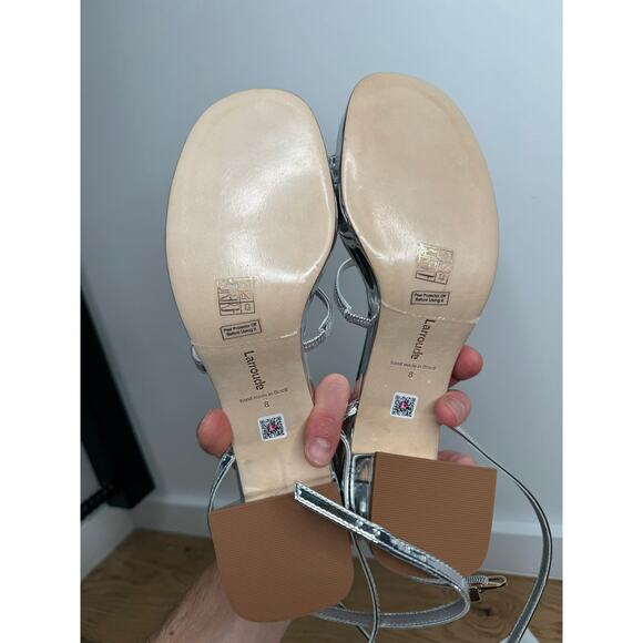 BRAND NEW Larroudé Gio Sandal In Silver Metalic Specchio Block Heel, Size 8 - Picture 11 of 11